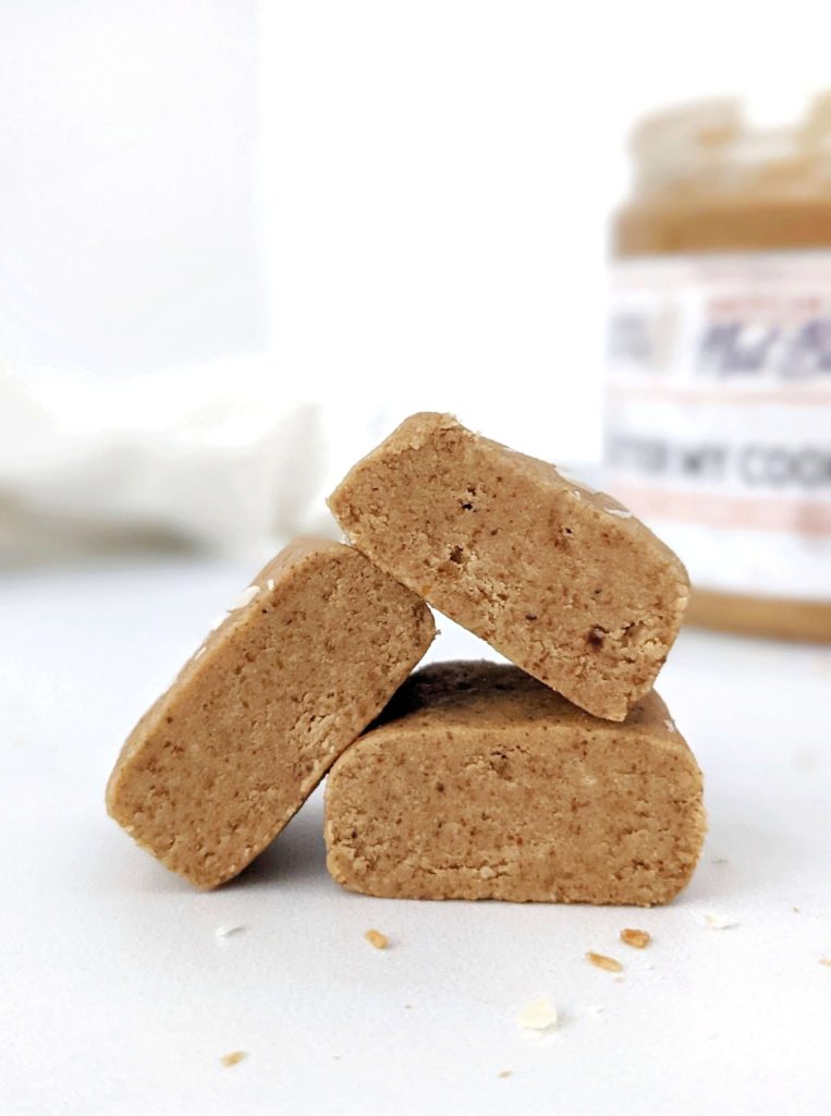 A truly healthy Biscoff Protein Fudge made without white chocolate and just 3 ingredients! Make high protein Biscoff fudge with Lotus Biscoff, Speculoos or homemade cookie butter for a sugar free and Vegan protein fudge recipe!