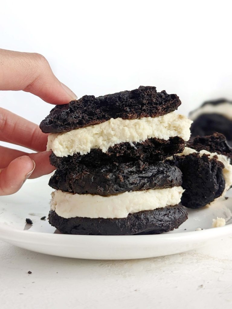 Amazing healthy Protein Whoopie Pies - soft and rich protein cake with a protein cream cheese and yogurt filling. Healthier whoopie pie recipes is sugar free, vegan and low calorie too!