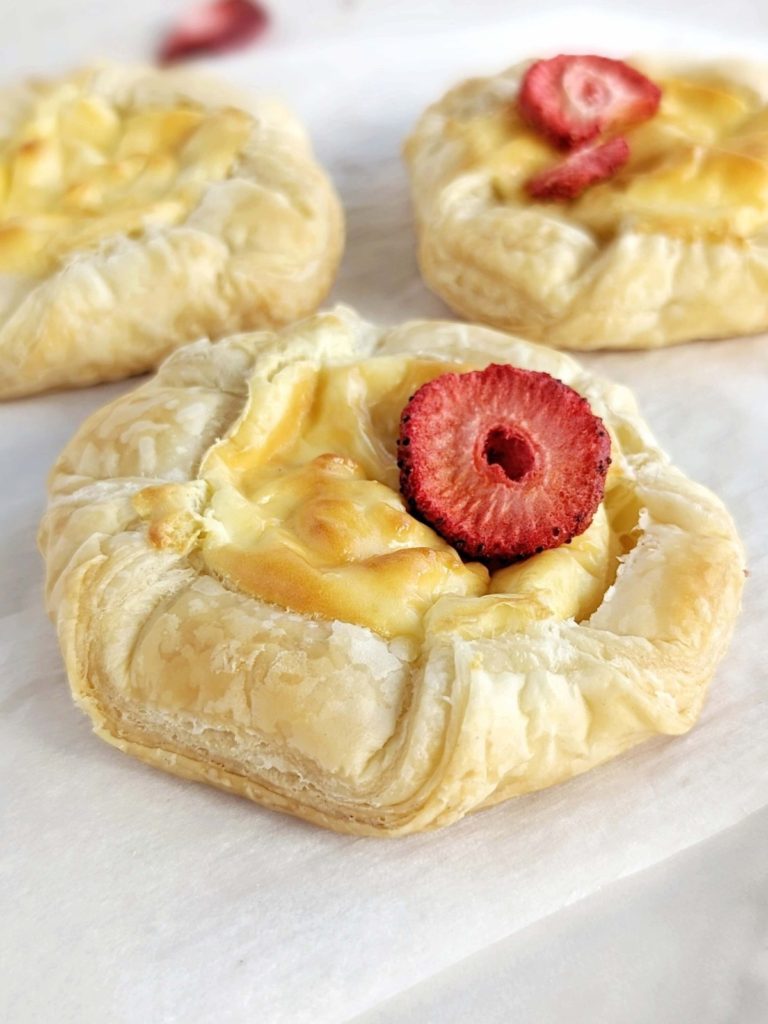 Perfect Healthy Cream Cheese Danish recipe that’s flaky and cheesy! Low calorie and low fat cheese danish pastry uses reduced fat cream cheese, Greek yogurt and protein powder for the filling!