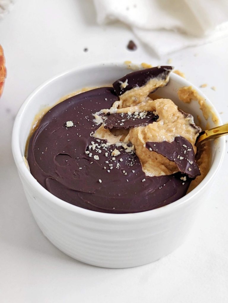 A truly magical Pumpkin Protein Yogurt Bowl with a Magic Shell has all the cozy flavor and with a mesmerizing sugar-free chocolate shell! A high protein treat perfect for breakfast, snack or post-workout.