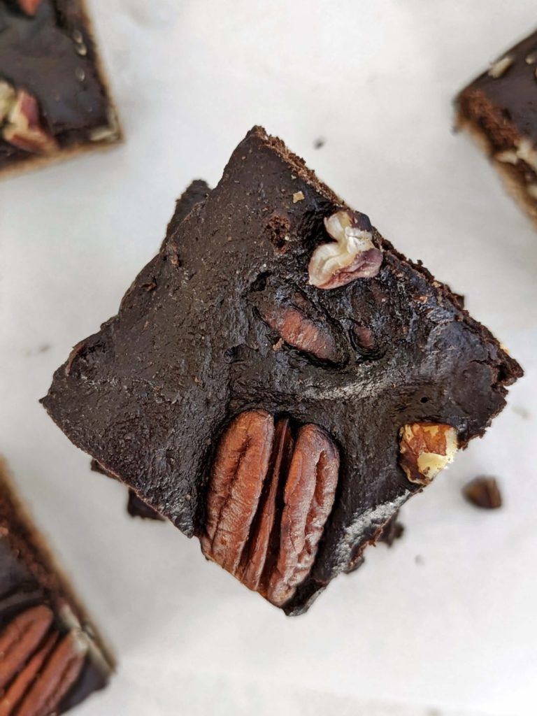 Healthy Chocolate Pecan Pie Protein Bars with a low-fat graham base and sugar-free chocolate pecan filling. Chocolate pecan bars have no sugar and no butter, and are great for your next holiday party.